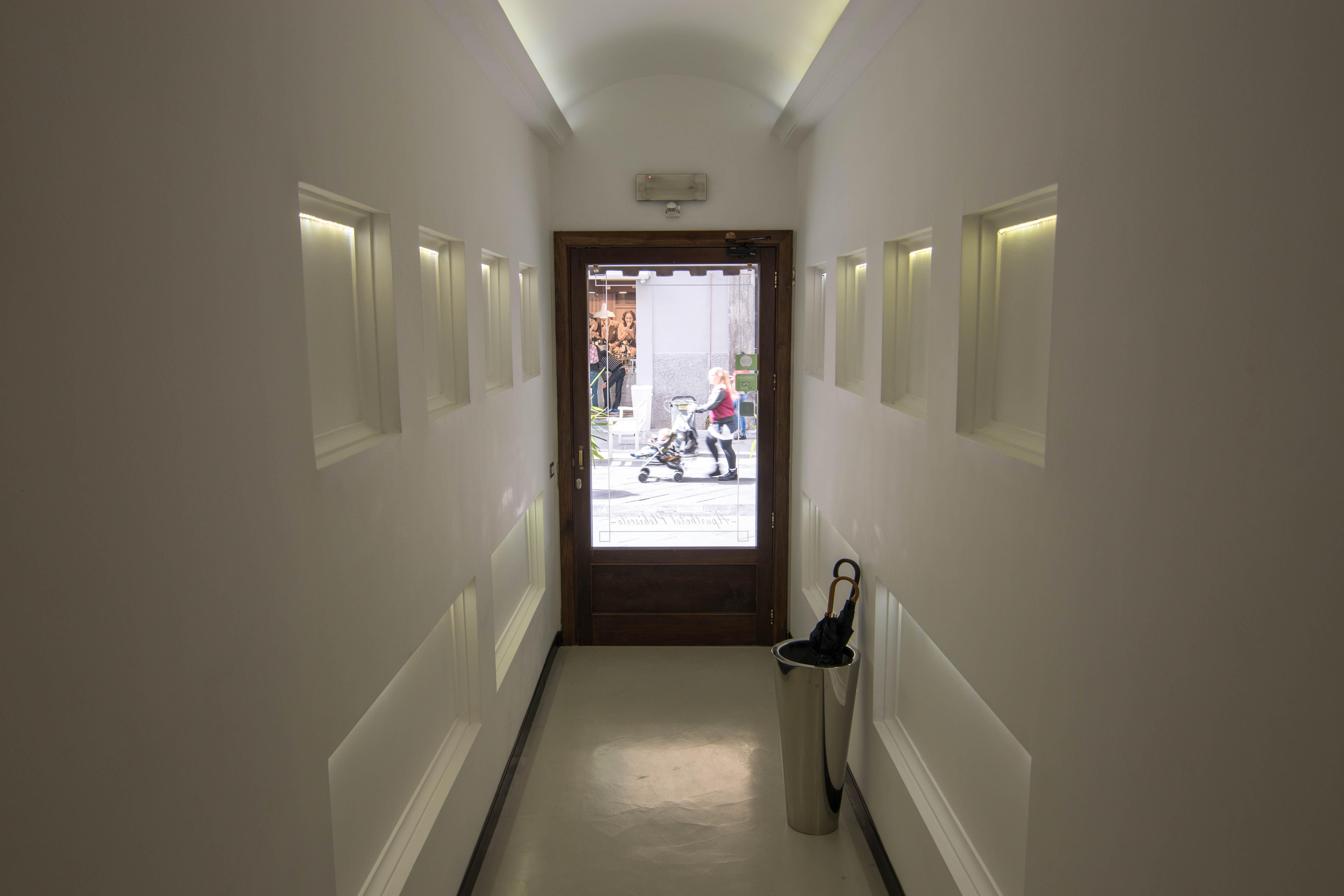 Hotel Plebiscito Aparthotel Napoli Bagian luar foto