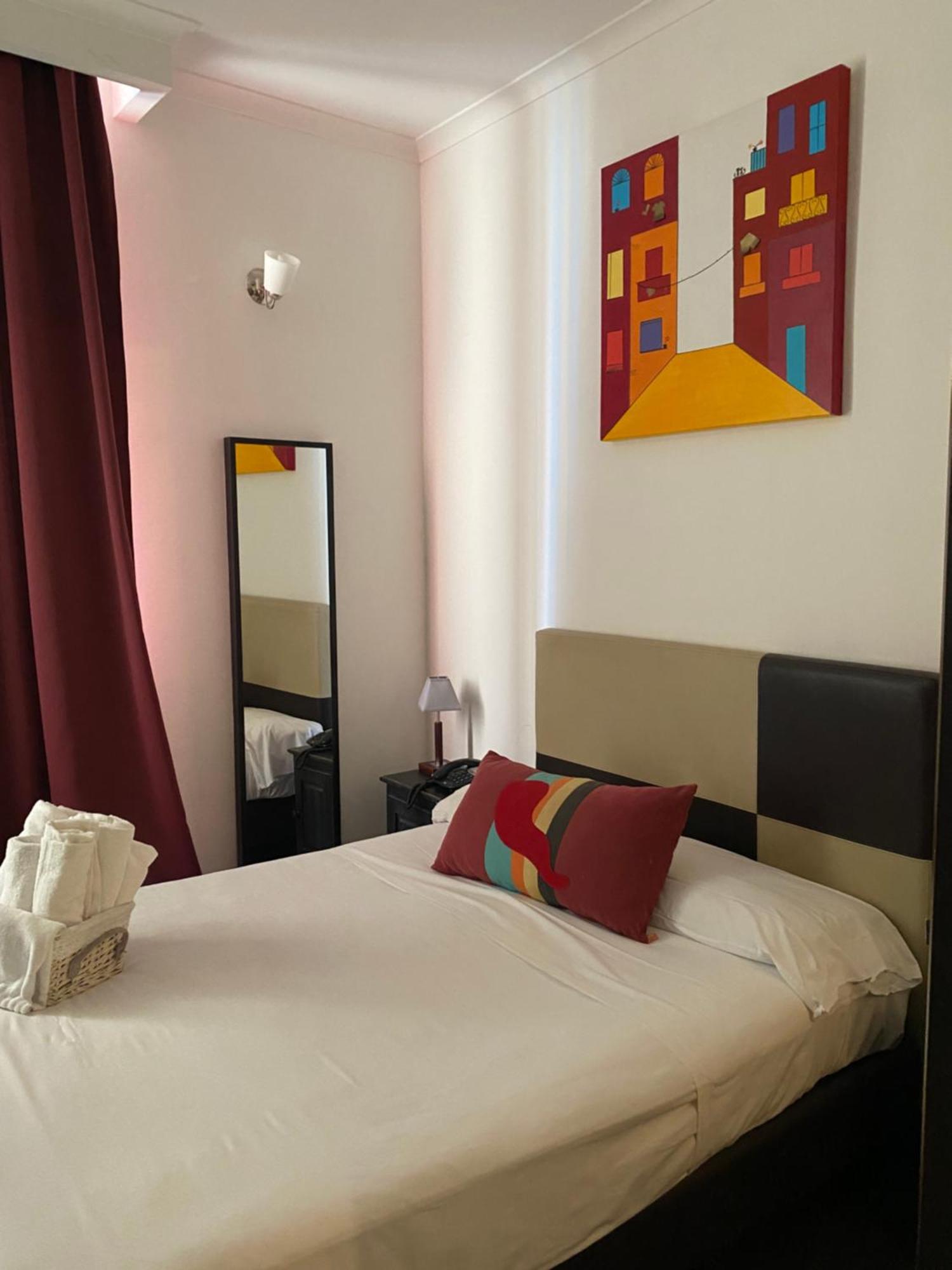 Hotel Plebiscito Aparthotel Napoli Bagian luar foto