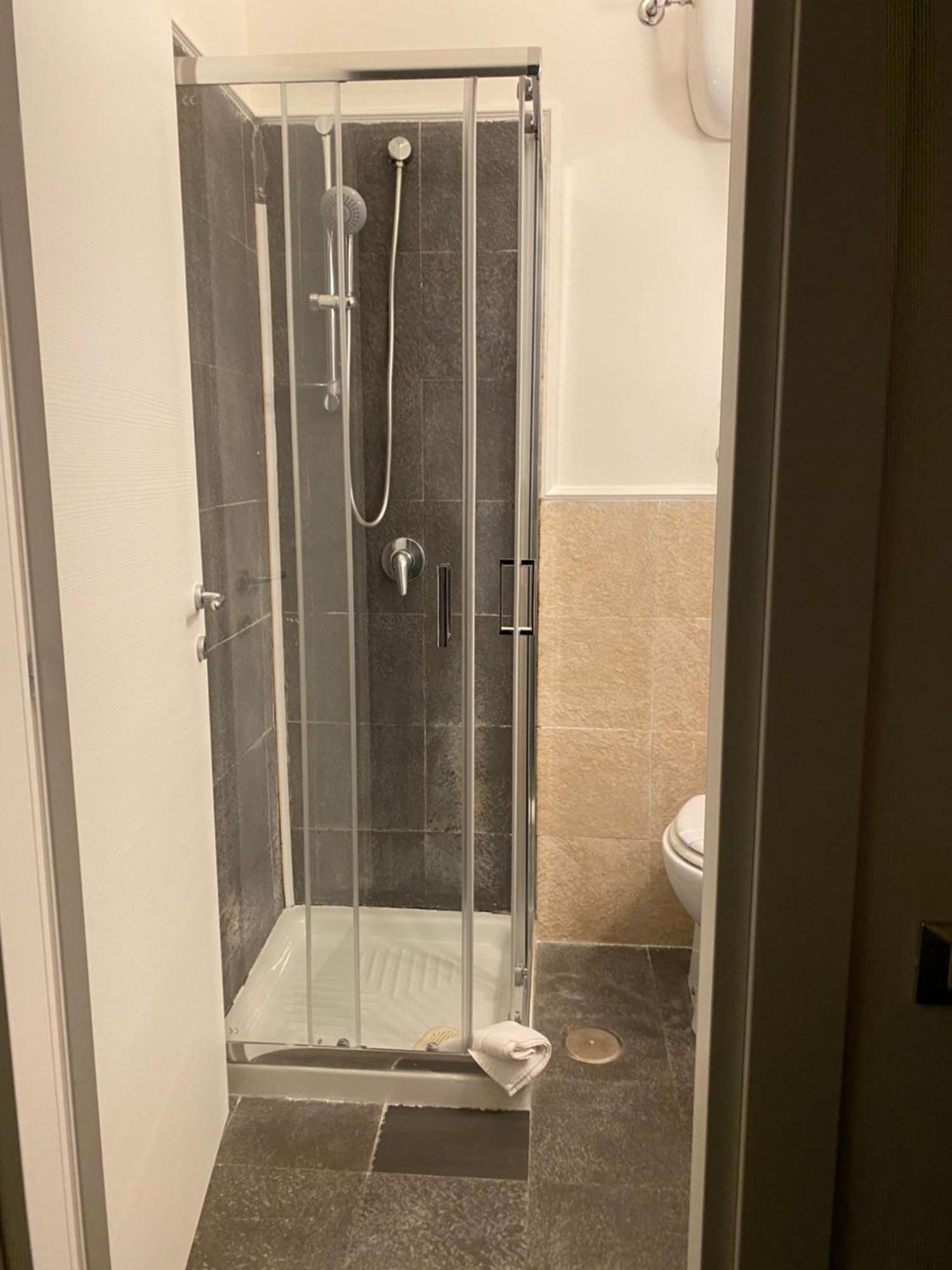 Hotel Plebiscito Aparthotel Napoli Bagian luar foto