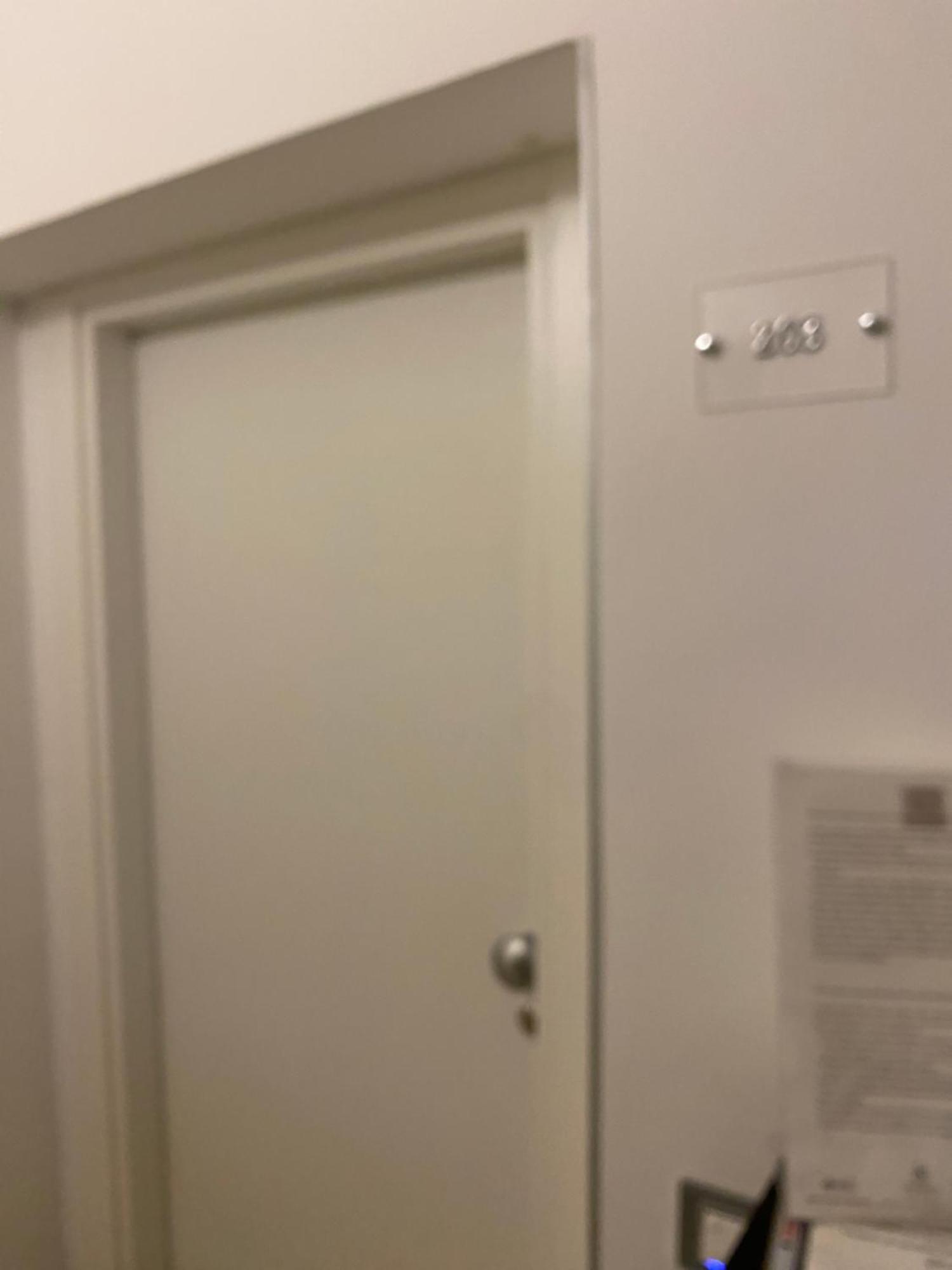 Hotel Plebiscito Aparthotel Napoli Bagian luar foto
