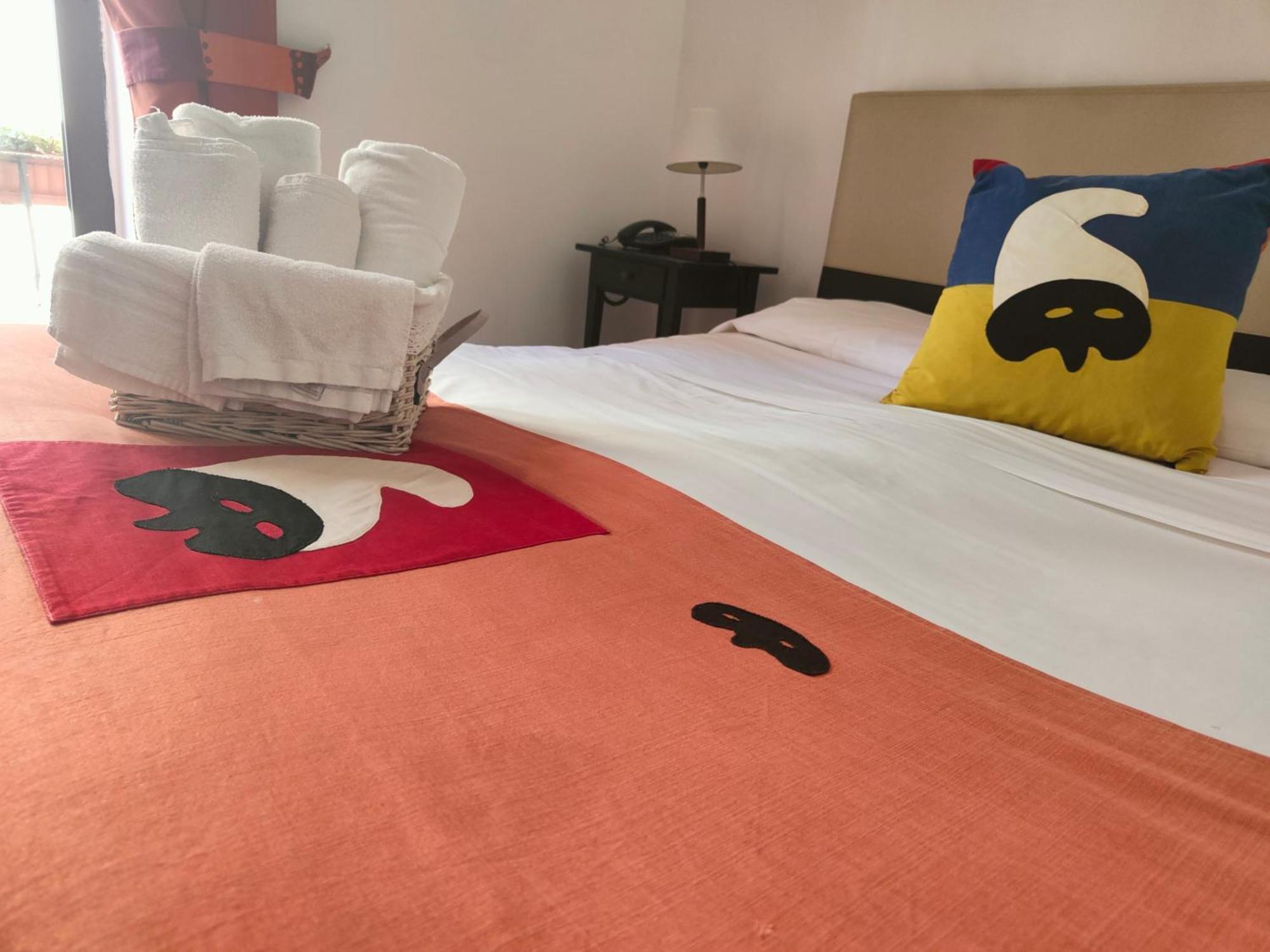 Hotel Plebiscito Aparthotel Napoli Bagian luar foto